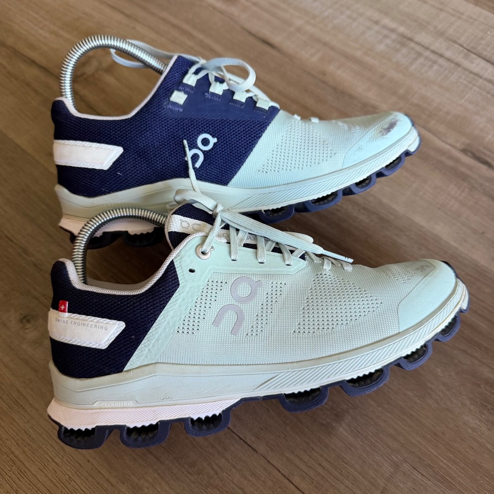 On Running Cloudflyer Womens 9 Light Blue Navy Swiss Engineering